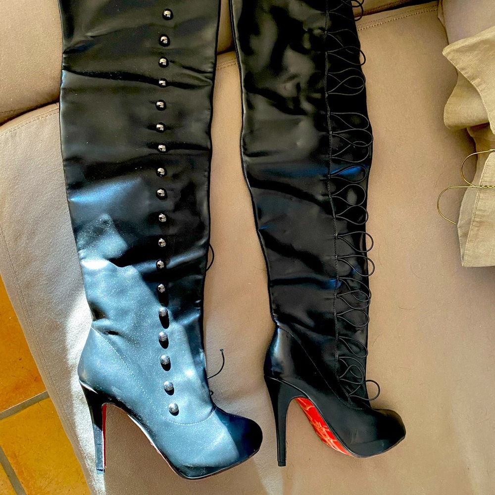 Christian Louboutin Vero Knee Boots